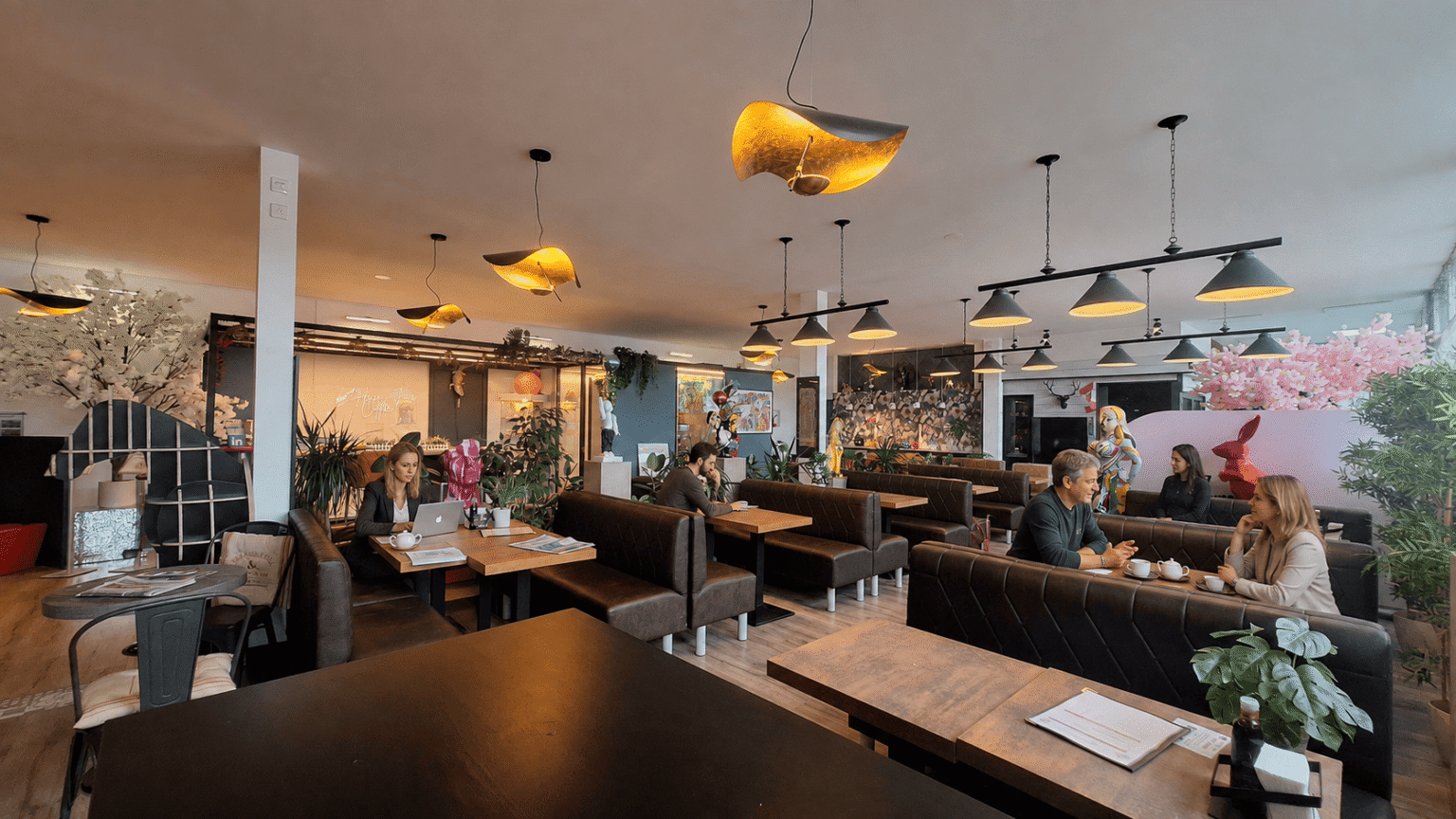 Le salon de thé et l’espace de coworking Léo Délices